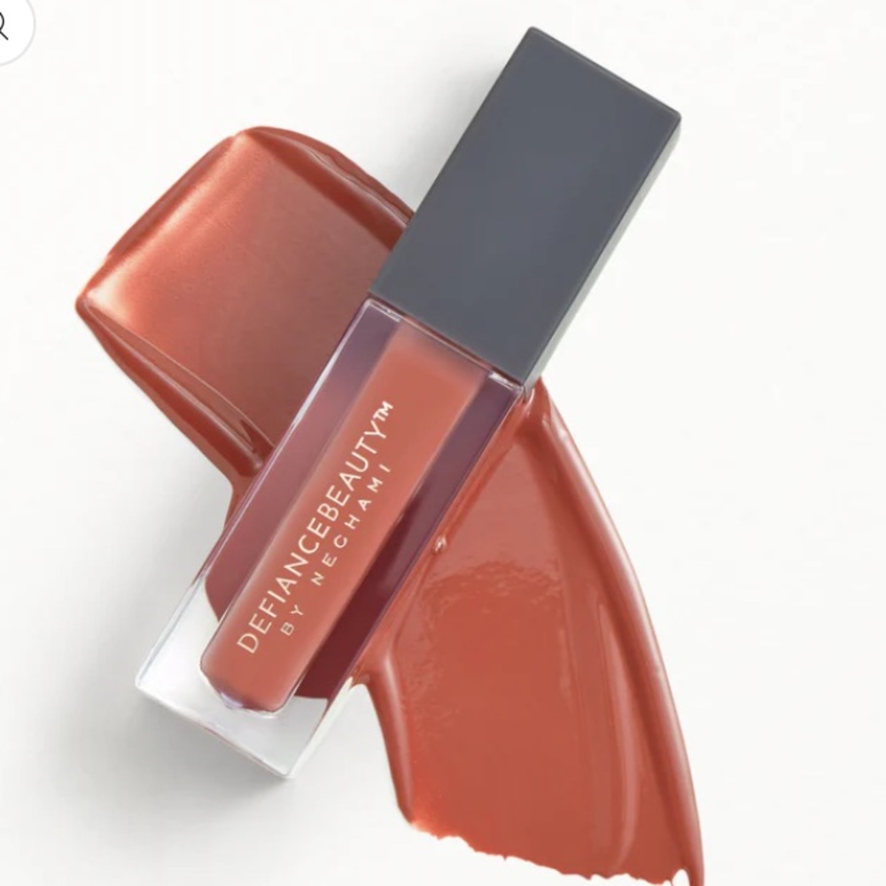 💎 Defiance Beauty in Color Iconic Luminous Liquid Lipstick New & Sealed